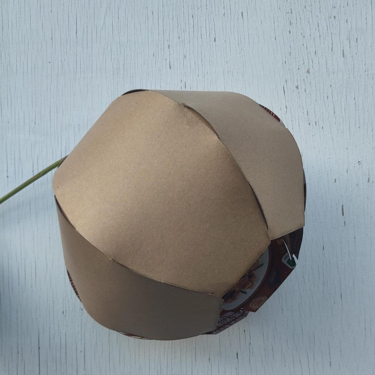 Picture of box.