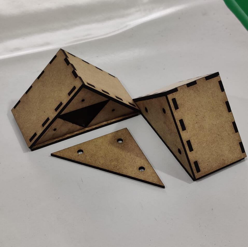 Picture of box.